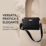 Bag_displayed_on_studio_pedestal_20261022202222
