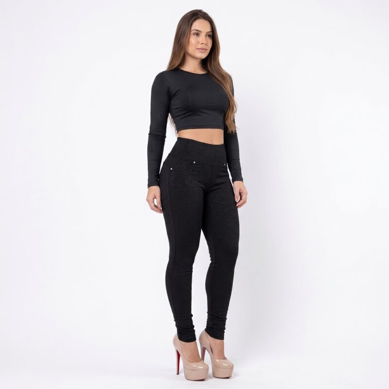 Calça Feminina Cintura Alta em Jacquard Modelagem Montaria