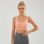 Model_wearing_sports_crop_top_7401fb81