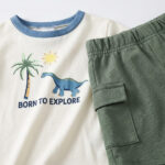 Green_cargo_shorts_and_t-shirt_20261017101142